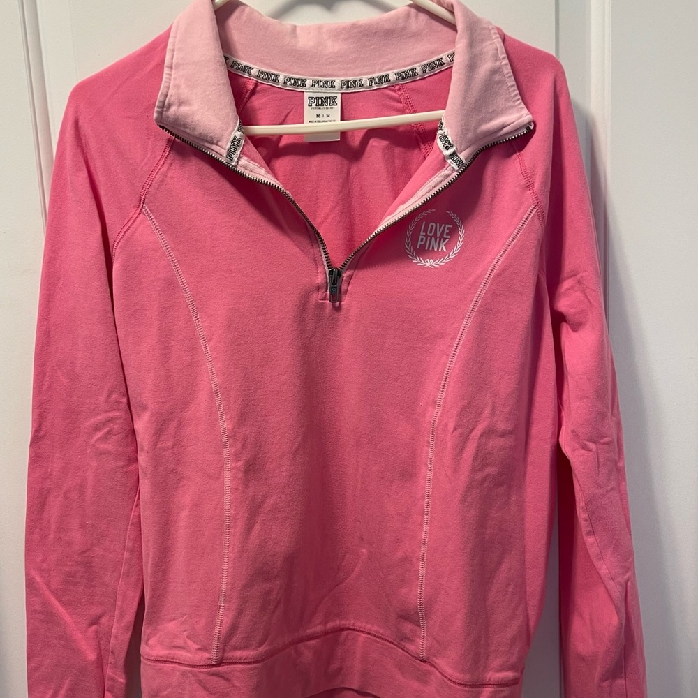 NWOT  Victoria’s Secret pink collection pull over size medium